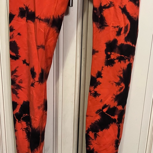Lululemon Wunder Train High Rise Leggings Size 6 Tie Dye - Picture 7 of 11